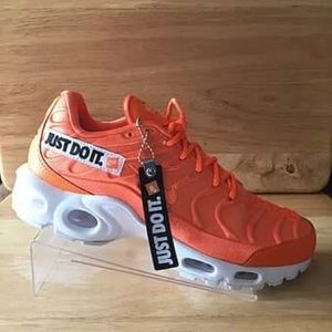 Women’s Nike Air Max Plus